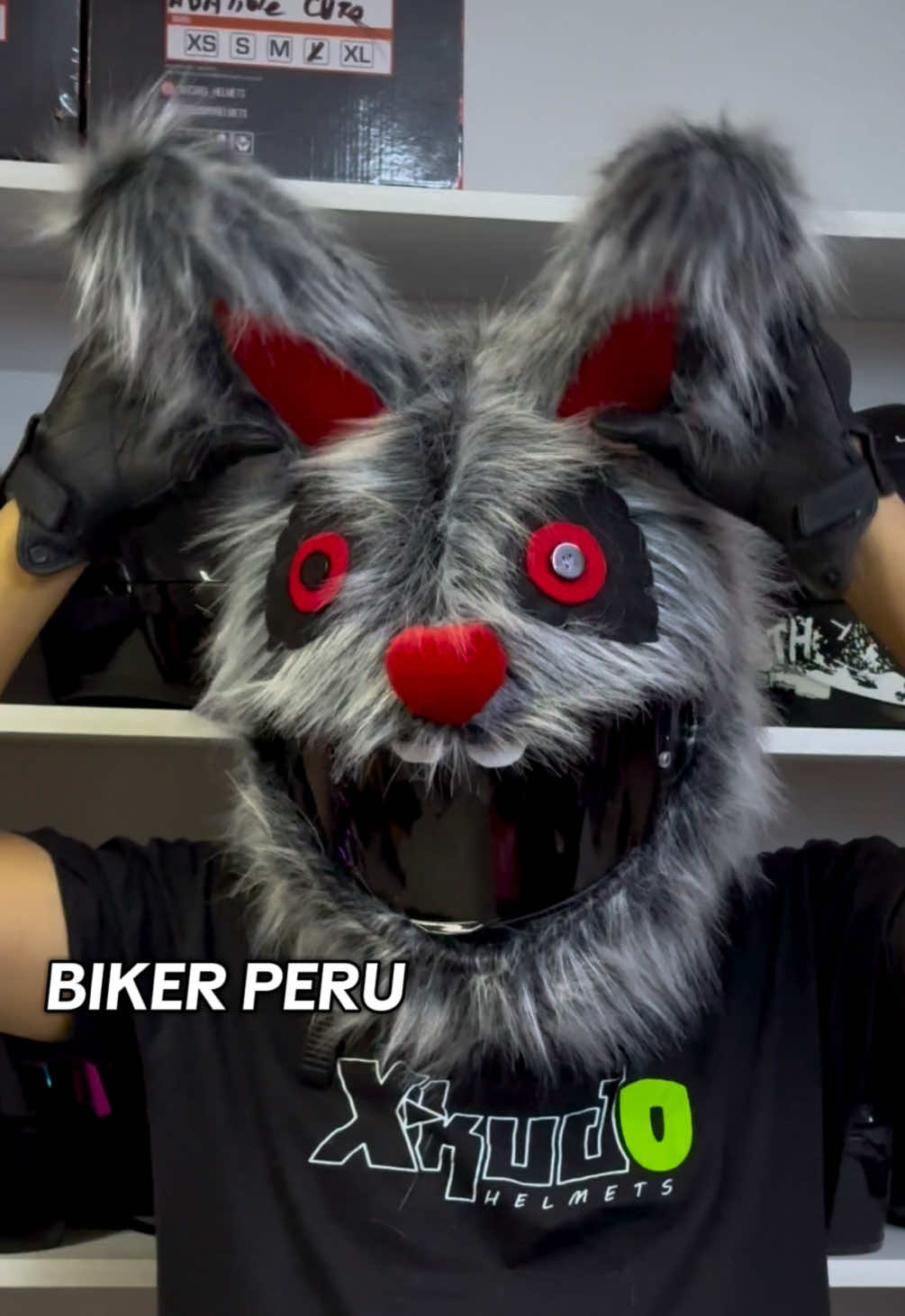 Funda conej0 🐰 para casco pídelo al 🔰(981)”936”:663” 😎🤩👻#biker #fundasparacasco #rodadasbikers #bikerperu #cascos 