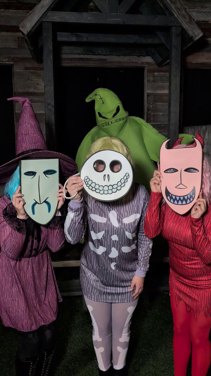 Serving chaos, candy, and catchy villain energy 🎃🎶 #halloweencostumes #womenscostumes #lipsyncing #nightmarebeforechristmas