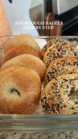 Perfect for breakfast sandwiches, bagel pizzas, or a quick snack 🥯 100g active sourdough 255g  water 10g salt 40g honey 500g bread flour  Egg wash or butter  Toppings (optional)  Bake 415°F for 25 minutes  #sourdough #sourdoughbagles #bagles 