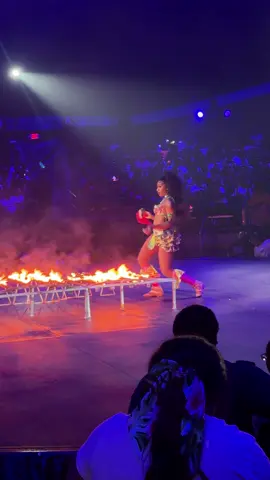 We don’t fraid fire over here ❤️‍🔥🔥❤️‍🔥 #fyp #limbo #viral #trending 