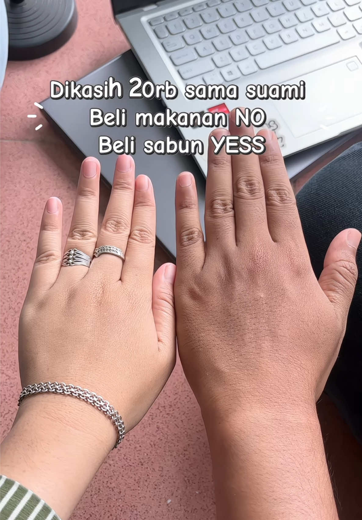 ✨ Cuma pake Sabun aja bisa bikin glowing! 🌸 Cobain Bright & Bar dari Glow Bar Shop — wangi, lembut, dan bikin kulit cerah dari pertama kali mandi 💖 #sabunbadan #sabunbatang #sabunpencerah #brighty 