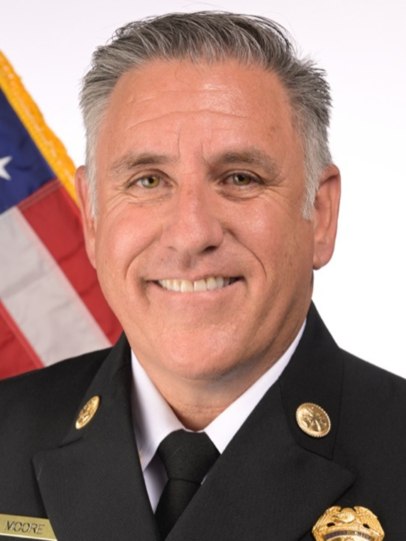 Deputy Chief Jaime E. Moore, who has been serving as commander of the L.A. Fire Department's Operations Valley Bureau, will be leading the Los Angeles Fire Department as its new chief. Mayor Karen Bass made the announcement at a press conference on Friday afternoon. #breakingnews #losangeles #news #socal