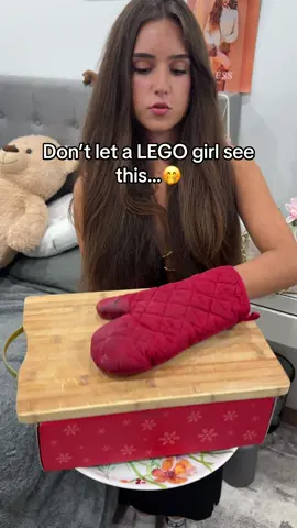 Send this to your boyfriend 🤭 #flowers #legofan #lego #christmas #giftforher 