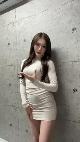 ピッチピチやん！ #ラウンドガール #リンガガール #japanesegirls #ニットワンピ 