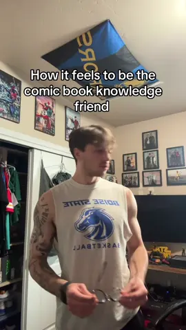 Nothing better than being the one everyone asks about comic books #foryoupage #comics #comictok #nerd #viral 