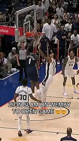 ZION OVER WEMBY 😳😳🔥 #NBA #zion #wemby #dunk 