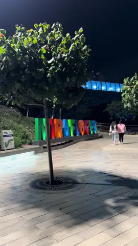 Parque Bicentenario - Miraflores #limasinfiltro4k #lima #limaperu🇵🇪 #peru🇵🇪 #peruanosenelmundo 