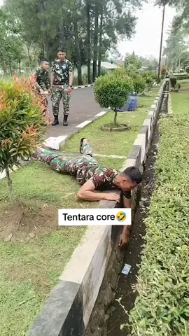 Ada mau yang tolongin gaes😰 #tniindonesia🇮🇩 #tnicore #tnilucubikinngakak #hiburansemata #fyp 