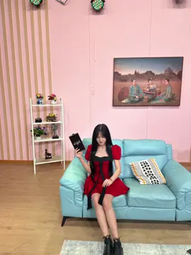 နန်းနန်းကိုတွေ့ချင်ရင် ခင်ပျိုမဒီ မှာလာကြည့်ပါဗျို့🙂‍↕️🫶🏻 #နန်းချယ်ရီ #မြူနှင်းတို့ထာဝရဝေ