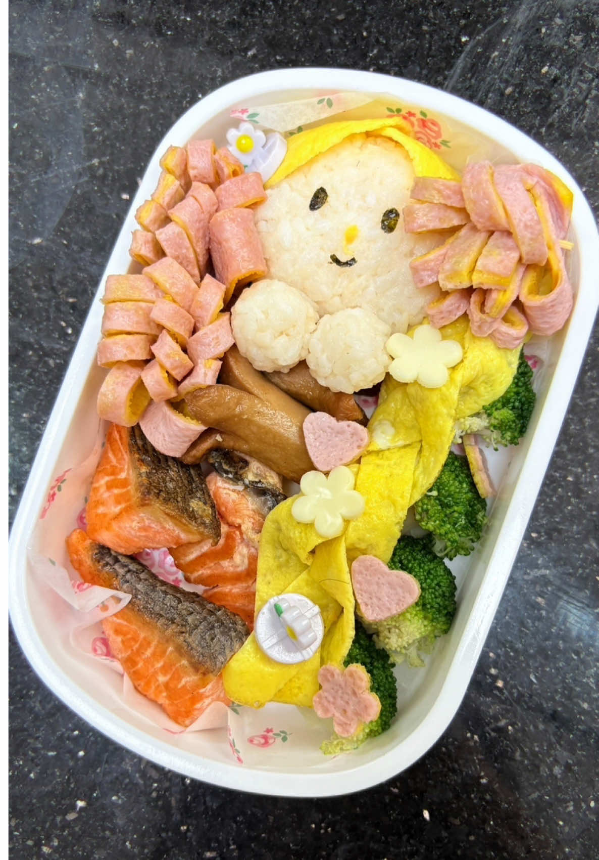 Kali ini requestnya Eyin bikin bekel Princess Rapunzel🤭💖 #bekalanak 