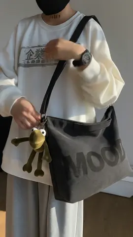 #กระเป๋าสะพายข้าง #กระเป๋า #ยอดฮิต #ฟีดดดシ #fyp 