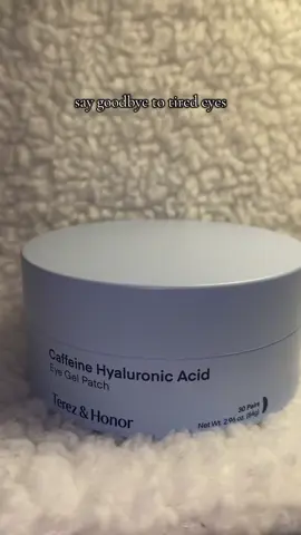 late night? no problem 😴 these caffeine eye patches by @terez & honor are my secret to looking awake 👀☕️ depuff & hydrate💦 #terezandhonor #skincare #morningroutine #eyepatches #skincaretiktok 