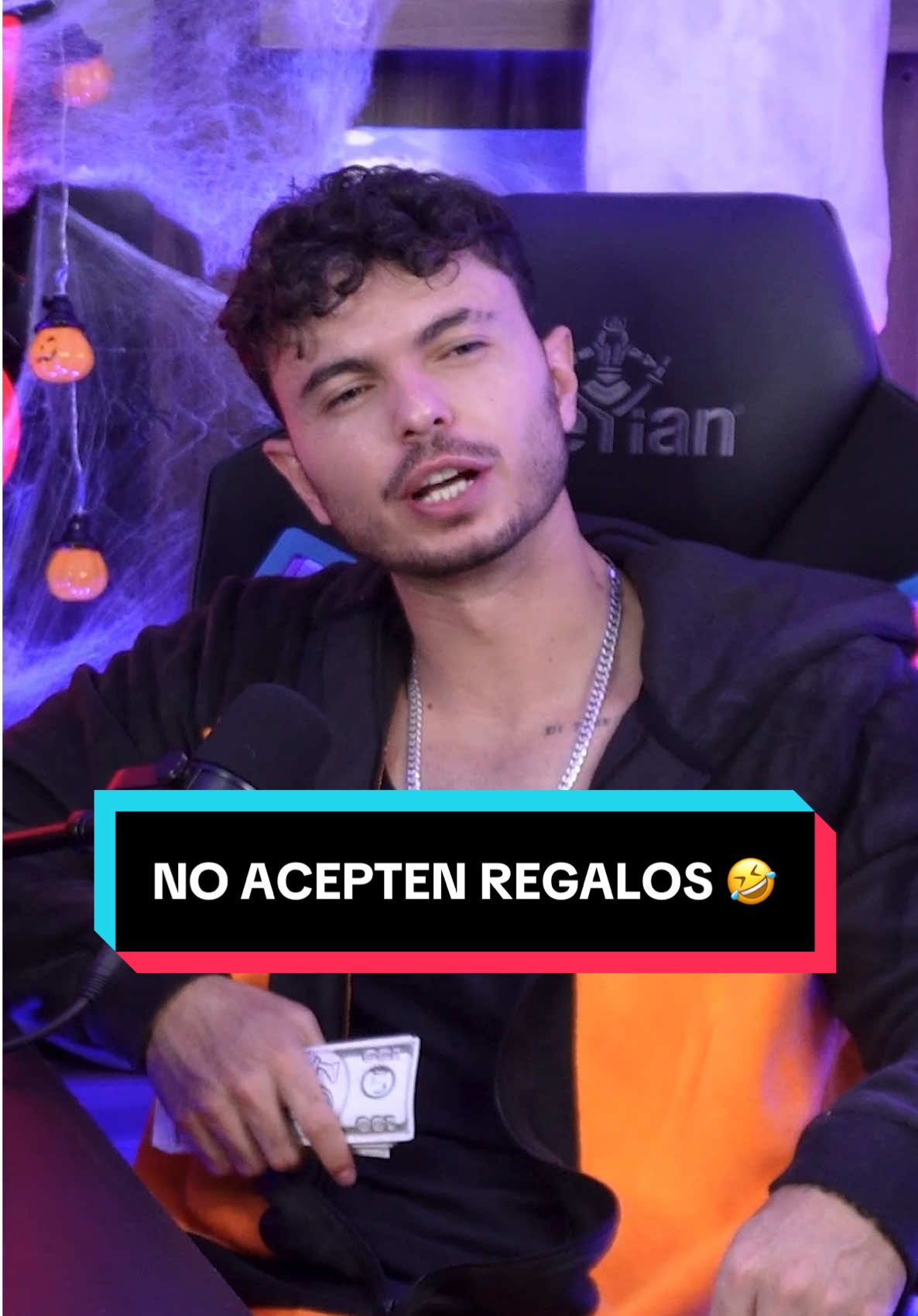 Ep 141| La mamá de Doris debe de dejar de aceptar regalos 🤣