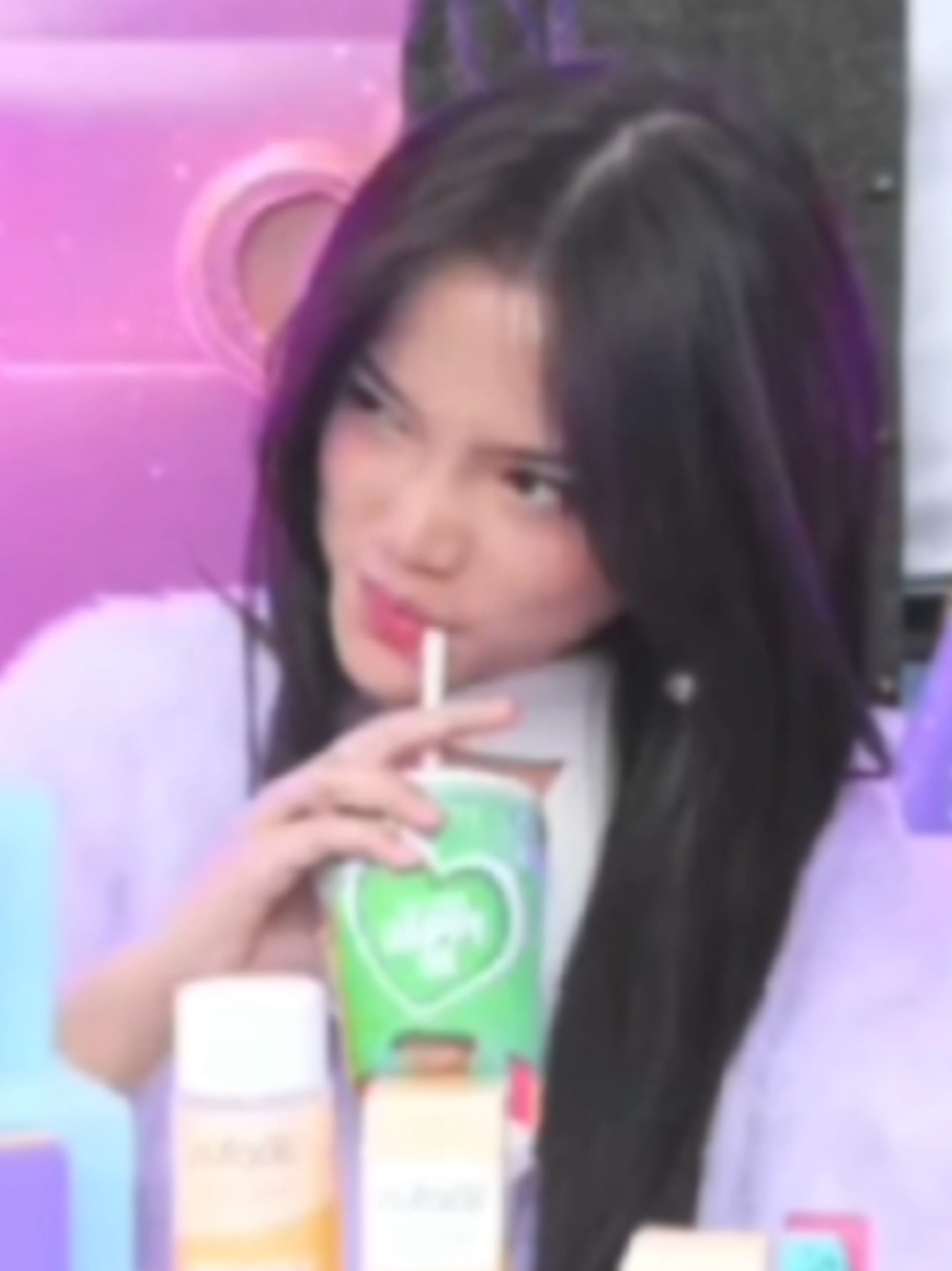 single yaa single ori .sekali lagi single ori 😋🤏 belum ada calon 😋 #fujiiian #genmilenial #mingen 