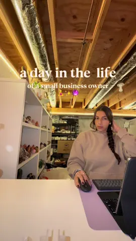 Day in my life as a small business owner💖✨🔮#CapCut #dayinmylife #crystaltok #crystalshopping #SmallBusiness 