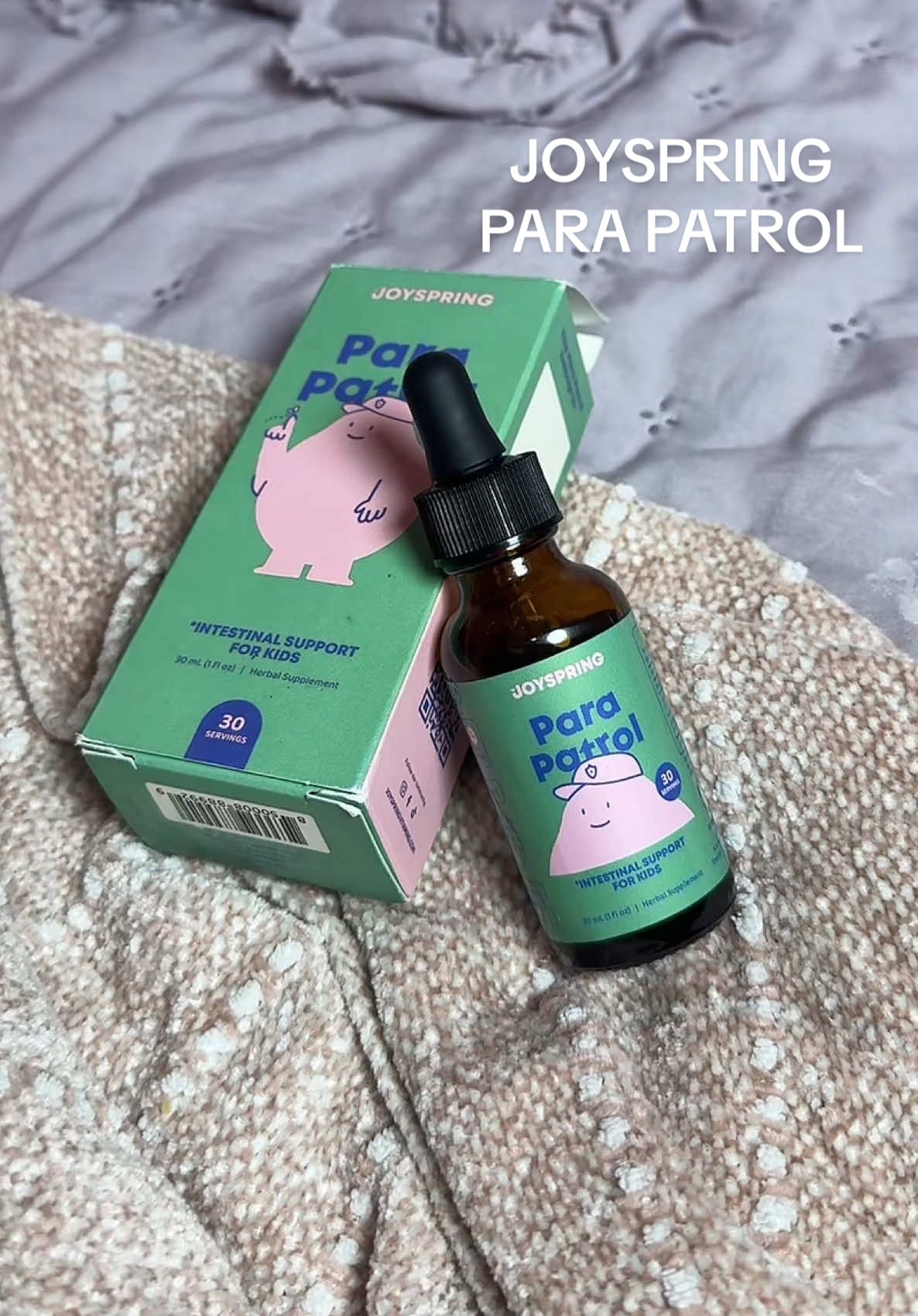 Estas pequeñas gotitas de parásitos ayudan a mantener el bienestar de los niños de forma natural 😻🌱 #parasitos #saludybienestar #mamasdetiktok #consejosdemama #paraninos 