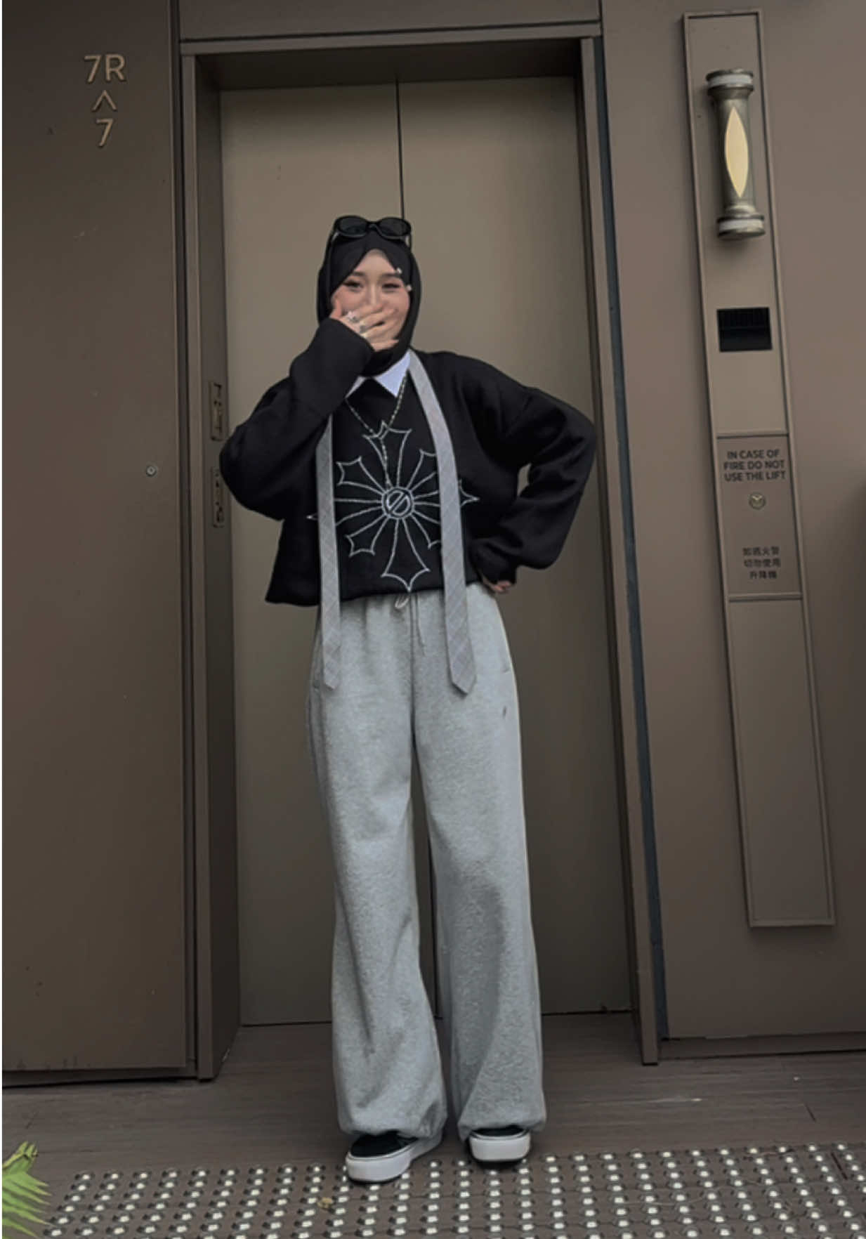Menang ga kaget, kalah ga mungkin  #fyp #casual #berandafyp #paprandom #outfit 
