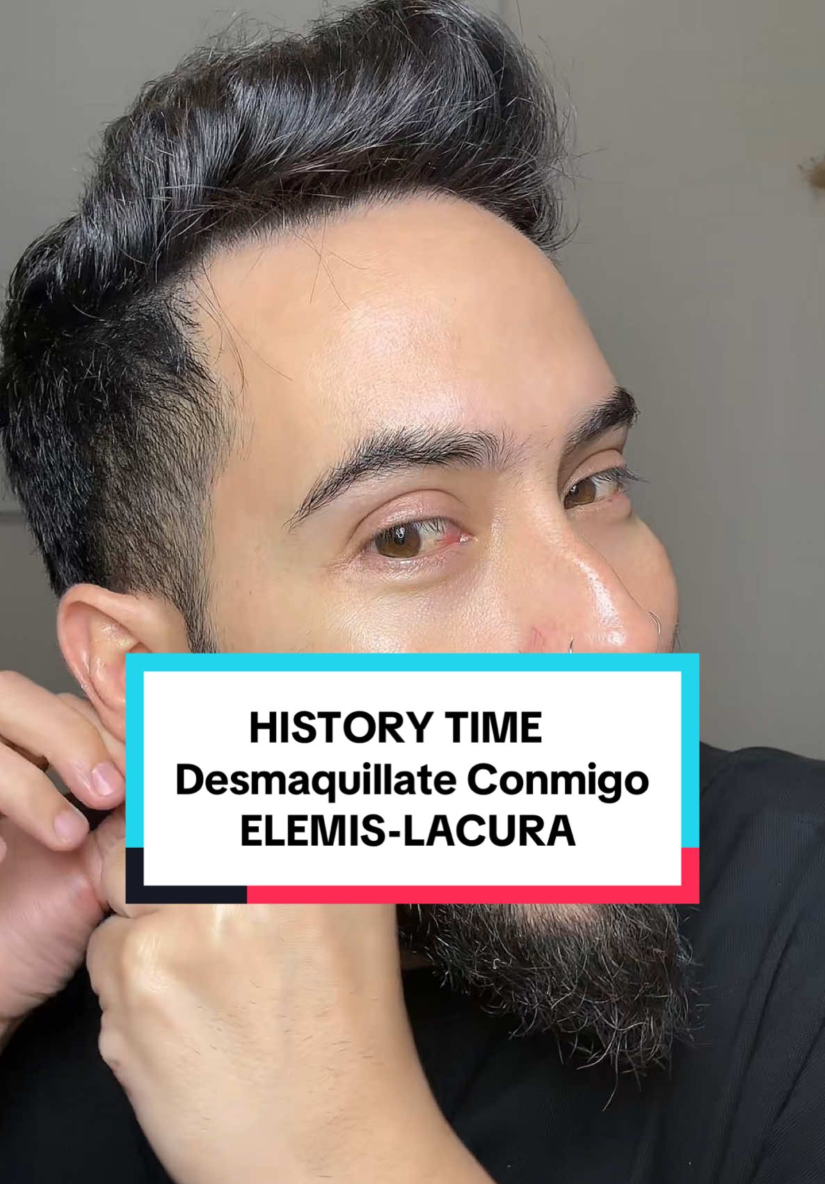 “Hoy les comparto una mini review de dos productos que estoy usando últimamente. El agua micelar de Lacura de Aldi —súper económica, limpia bien, no irrita y deja la piel fresca. Perfecta para el día a día. Y los Facial Pads de Elemis que compré en Sephora, me encantan para exfoliar suave y dar ese glow instantáneo. Son más de lujo, pero se nota la diferencia en la textura de la piel. En resumen: Lacura para limpiar, Elemis para renovar. ¡Combinación perfecta! ✨” @sephora  @ELEMIS  - - - - #sephora #skincareroutine #skincare #HistoryTime #makeupremover  Buenas Noches ❤️