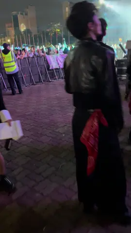 ❌ Fan Đu idol quay suộc ✅ Idol quay suộc 🤣🤣🤣#duongdomic #xuhuongtiktok #siucayhalloweenfestival 