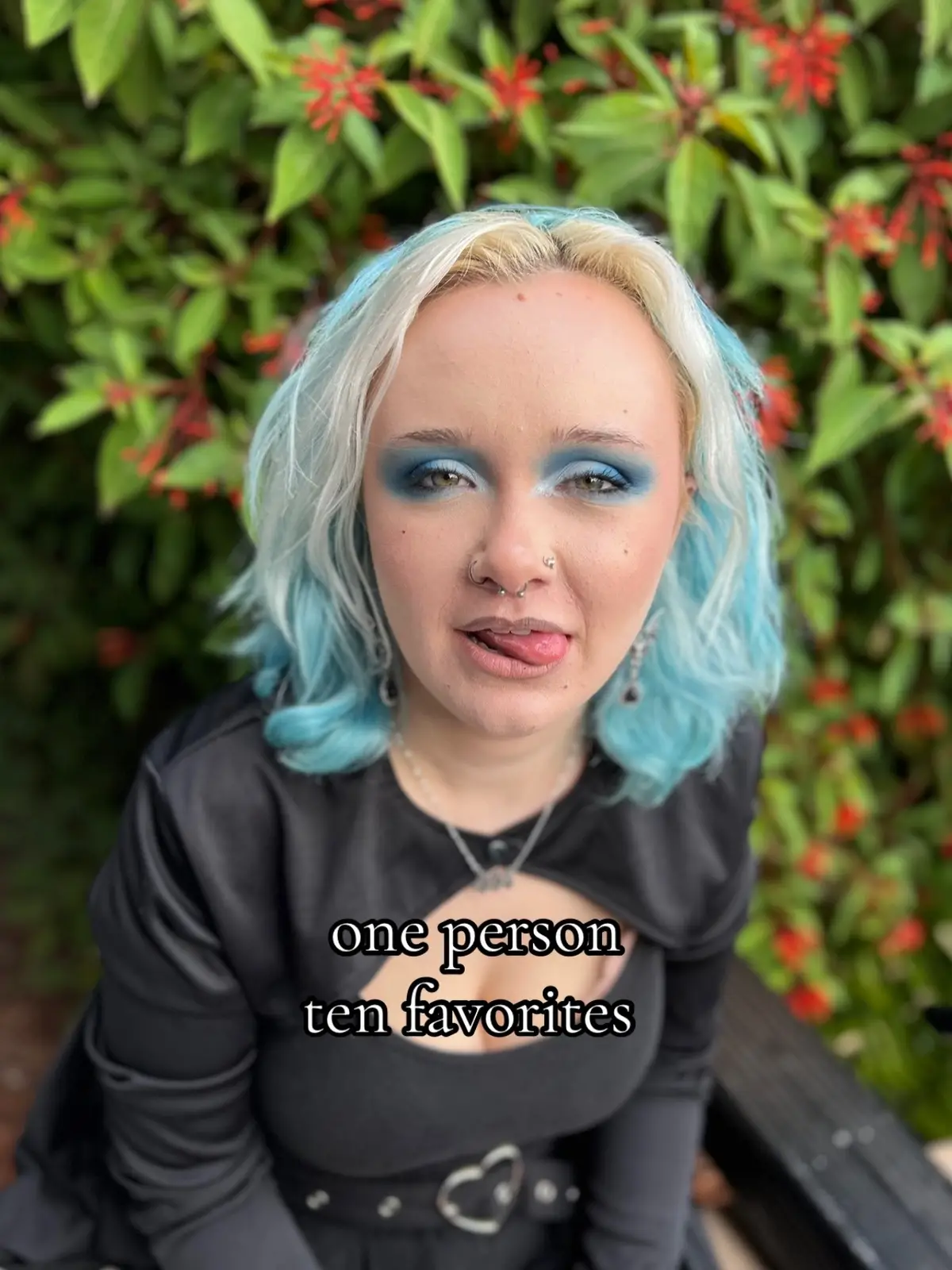 easiest “get to know me”  #creativemakeup #halloween #cosplay #trend 