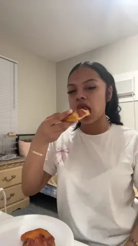 mukbang #fyp #mukbang #pizza #pizzahut #⛽️