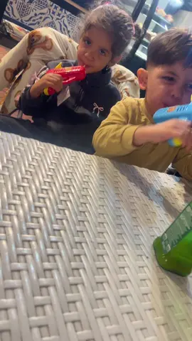 Bombardierii🔫🤭#peminemamamafacutsmecher😁😍 #smecheriimei #cevafrumos #romaniangirl #balkan #avetigrija #haz #kids #copii 
