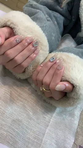 𝘎𝑖𝘰̛̀ 𝘮𝑜̛́𝘪 𝘣𝑖𝘦̂́𝑡 𝑡𝘢̣𝑖 𝑠𝘢𝑜 ℎ𝘢𝑦 𝑏𝘪̣ đ𝑎𝘶 𝘭𝑢̛𝘯𝑔 , 𝑡𝘩𝑖̀ 𝑟𝘢 𝘭𝑎̀ 𝑝𝘩𝑎̉𝘪 𝘨𝑜̂̀𝘯𝑔 𝑔𝘩𝑎́𝘯ℎ 𝑠𝘶̛̣ xinh đẹp 𝑛𝘢̀𝑦💅🏻💅🏻#maunailxuhuong #Nails #nailart #nails #xuhuongtiktok 