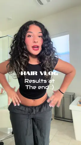 @Ashley 🌸• ie hairstylist🪄 she ate gonna have to come to her for weekly blowouts <3 