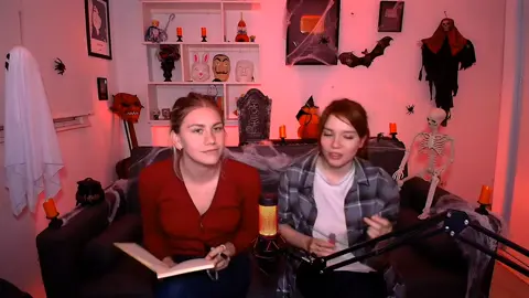 Clips de Mica Suárez del stream con Lara:haciendo dibujos animados  por tiempo. @Mica Suarez @laristegmayer  #micasuarez #streamdemicasuarez #clipsdemica #mica #streamconlara 