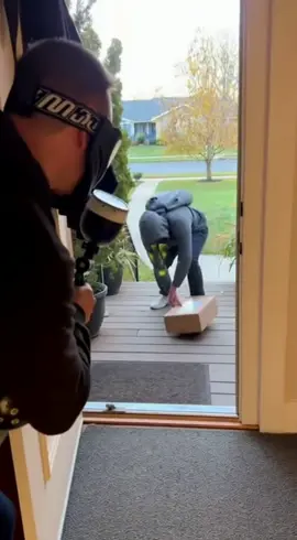 This guy gets spayed with paint balls for trying to steal a package #fyp #ai #tiktok #tik #sora