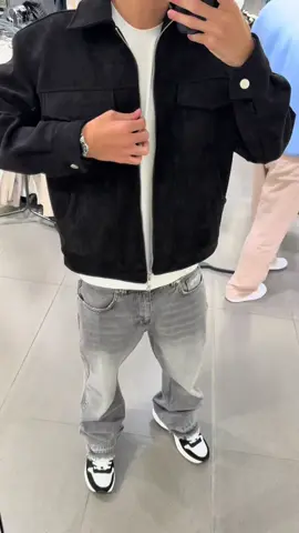 Clean Fit 🫣  Shop Now before they sell out❗️ #streetwear #TikTokFashion #zara #flaredjeans 