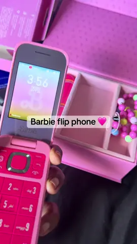 Yesssss! 🩷🙂‍↕️💅🏽💅🏽 Barbie flip phone ! These should have arrived in summer ! Still super cute , fully equipped with 1 year full service #barbieflipphone #flipphone #barbiephone #viral #tiktokmademebuyit 