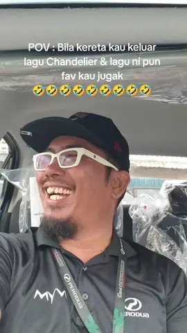 Auto nyanyi terus. Smpai habis nafas dibuatnya lagu ni 🤣