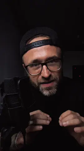 Они следят за тобой 