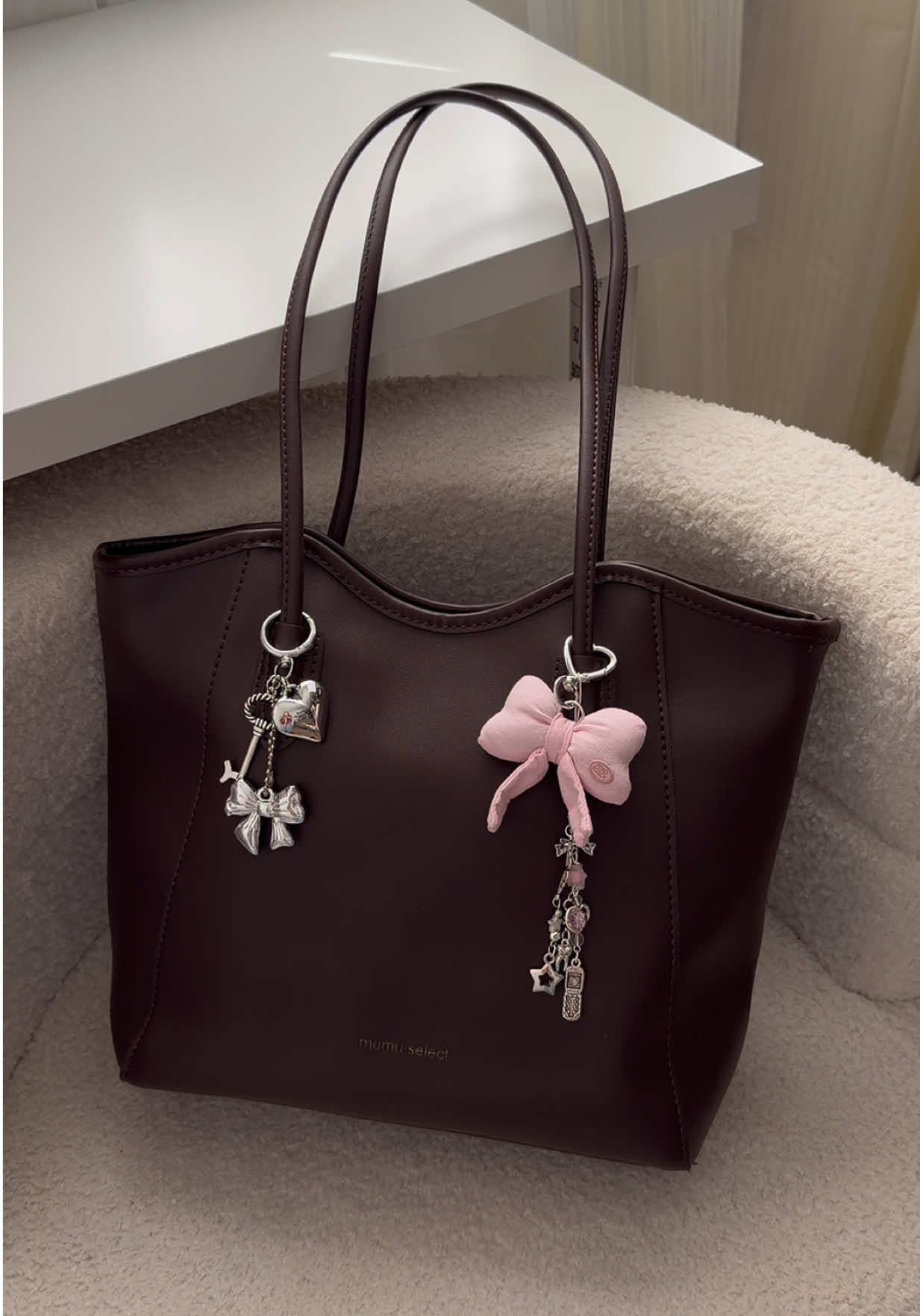 Replying to @yanggg RESTOCK!!!! beautiful shoulder bag, tote bag from mumu select! Ang daming compartment. Love itttt! #mumuselect #shoulderbag #totebag #officebag #schoolbag 