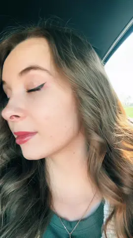 Glory to God ✝️🕊️🙌 #fyp #foryoupage #foryou #southern #south #saved #married #marriedyoung #christian #blessyourheart #hair #longhair #gospel #Jesus 