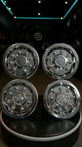 Wildop diamond SR pariwisata ring 16 chrome oval set dudukan tinggal pasang canter giga dyna dutro ragasa elf macan#wildop #truk #mobil #firaltiktok🔥🔥🔥 #masukberandafyp 