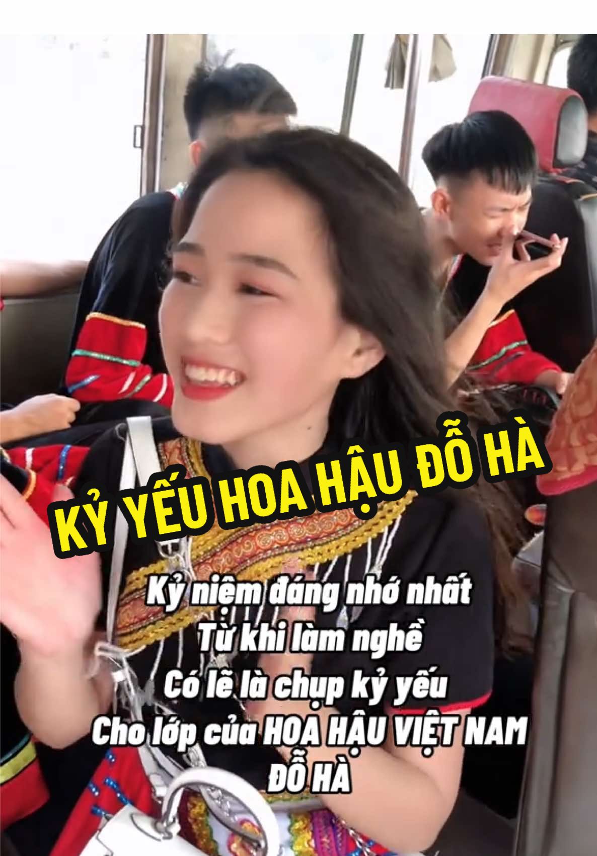 “Không hề đổi thay”… thật đúng vậy, HÀ vẫn tri thức, vẫn xinh đẹp như ngày nào... Ngỡ chỉ như ngày hôm qua thôi ^^. Khác một chút là giờ đây, Em đã bước vào hành trình mới của cuộc đời. Chúc mừng hạnh phúc Em ❤️ #bffmedia #kyyeu #toitranbff @Đỗ Thị Hà 