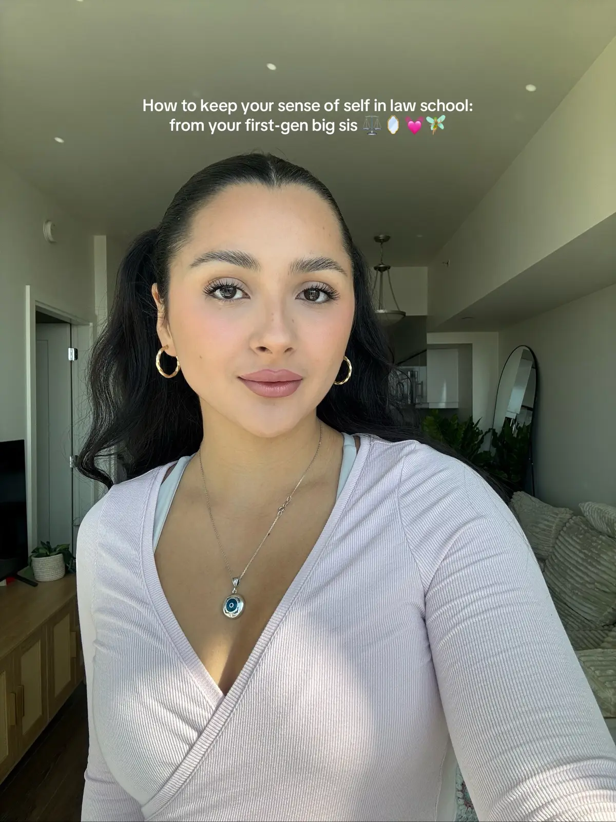 Idc what anyone says but you’re allowed and you SHOULD have an identity outside of law school. I hope this reached someone that needed a little reminder hehe  #lawstudent#bigsisteradvice#firstgenerationstudent#corporate#fyp 