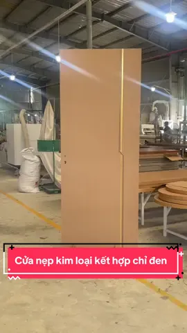 Khi chỉ kim loại và chỉ đen kết hợp với nhau thì chỉ có siêu phẩm mà thôi.#vietwindoor #composite #fyp #noithat #xh 