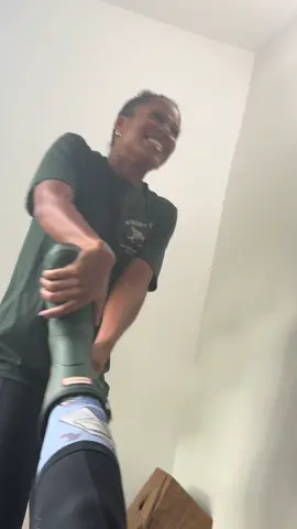 i’m a size 7 @Brischh 