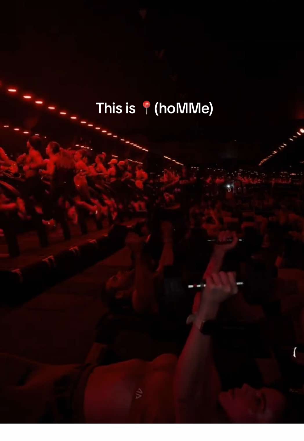 Commando 🚀 es mi segunda casa, he conocido gente increíble y me he rodeado de gente tan especial solo te hace querer seguir creciendo y superarte para seguir compartiendo e inspirando a aquellos que entrenan con nosotros. Hoy fue uno de esos días especiales, training de coaches en CMM Pedregal. Fascinante la energía AMMAMOS AQUÍ. This is BOOTCAMP COMMANDO ⚡️⚡️⚡️.  #commando #fitnessmotivation #cdmxlife #cdmx #Fitness 