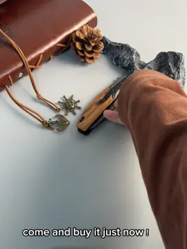 A perfect gift for all the cool men🎁#edc #pocketknife #knife #gift #wood 