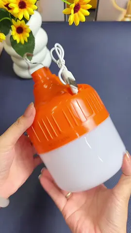 Bóng đèn tích điện này tiện dã man  @Phương Chăm Chỉ  @Phương Chăm Chỉ  @Phương Chăm Chỉ #phuonggiadung7 #sacnhanh #bongdentichdien #dentichdien #bongdentichdien200w 