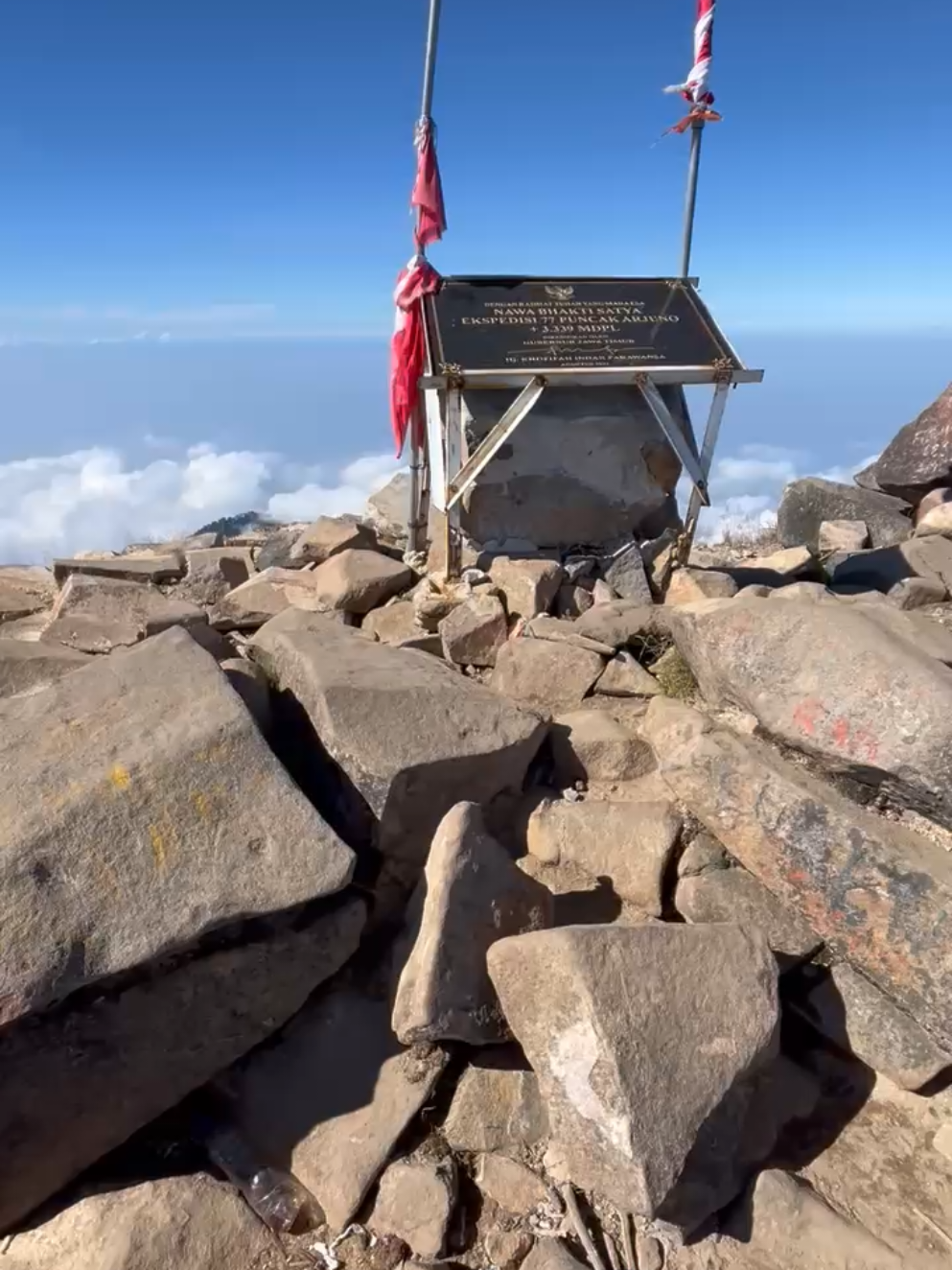 pesona gunung 6bulan buka 6bulan tutup⛰️🔥 #arjuno3339mdpl #arjunowelirang #mountain #fypage #fyp 