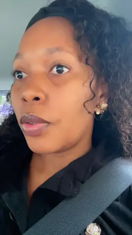 China my darling, you never cease to amaze me 🥹🥰!! During my lunch break yesterday I decided to casually cruise through the city… in a taxi with NO DRIVER 😳😅. Beeen wanting to do this for the longest time but my fear couldn’t allow me 😂😂😂 China really said, ‘THE FUTURE IS NOW.’ 🤯🇨🇳✨”