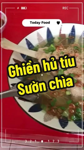 2 vợ chồng ghiền hủ tíu sườn chìa #hutiusuonchia #travinh #tranquoctuan #phuong2 #CapCut 