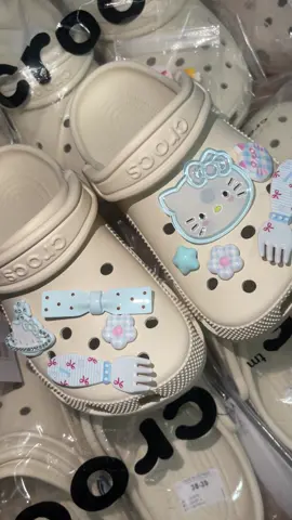 Kitty xanh xinh iuu nò😉 #entiustore #depcrocscantho #depcross #xhhhhhhhhhhhhhhhhhhhhhhh #viralvideo 