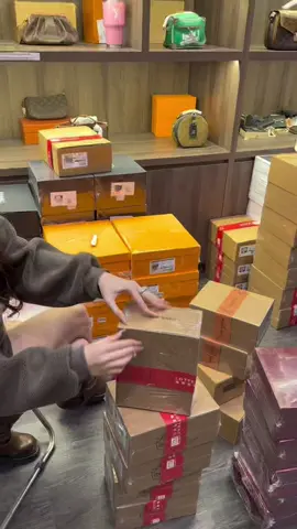Đen nhưng toả sáng 🔥#xuhuong #viral #tuixach 