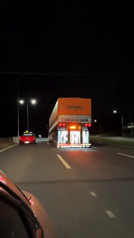 😍😍😍 #caminhaoparastatus #caminhao #volvo #graneleiro #flogueiros @Mari Reis 